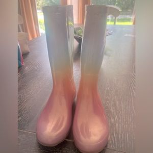 Girls size 2 rain boots. Cat & Jack. Rainbow.
